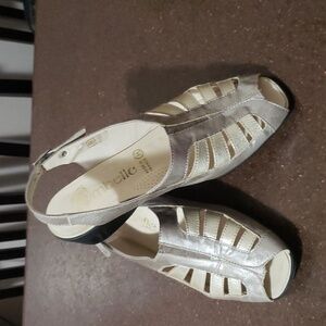 Mbelle Silver Leather Sandals.   Made in France Size 39